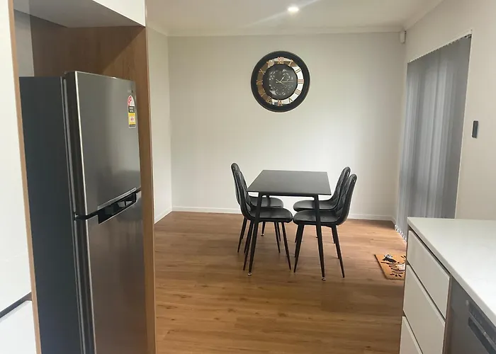 4 Bedroom Holiday Home At 99